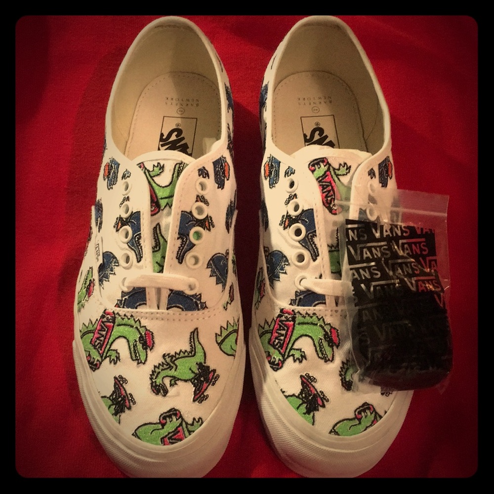 VANS Vault x Barneys NY Vanosaur OG Authentic LX